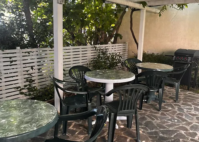 Kъща за гости христина 3* Lozenec